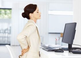 lumbale Osteochondrose bei sitzender Arbeit