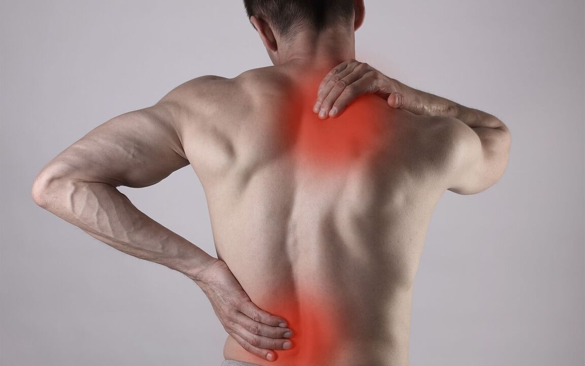 Rückenschmerzen sind ein Zeichen für Erkrankungen des Bewegungsapparates. 
